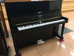 ヤマハピアノ MC-301